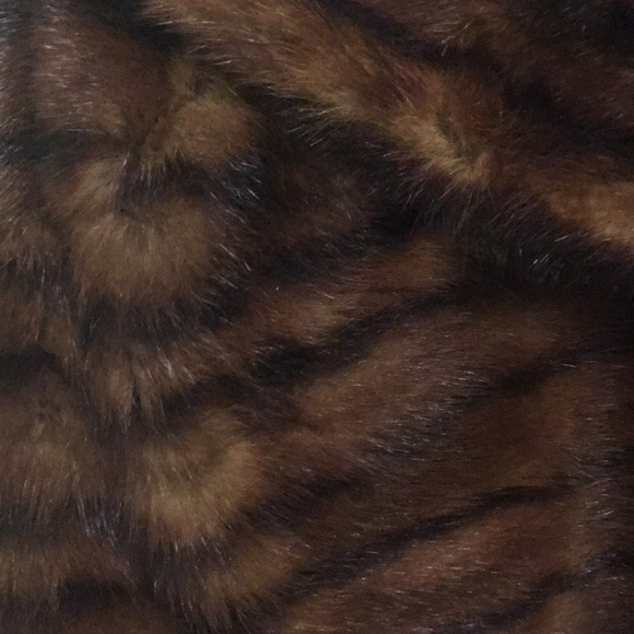 Fur wrap - Picture 7 of 7